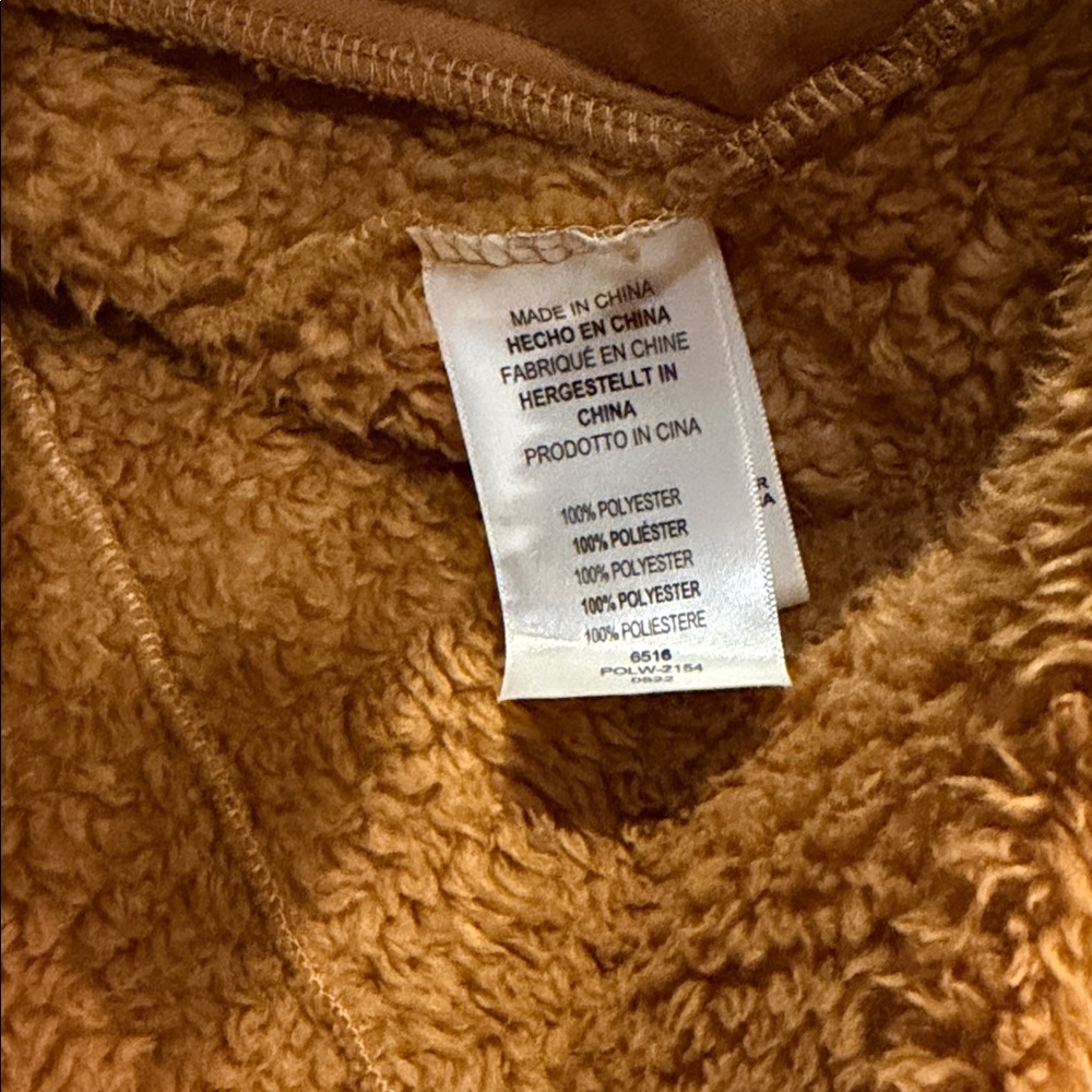 Legendary Whitetails Women's Golden Brown Fleece Vest - Picture 4 of 6